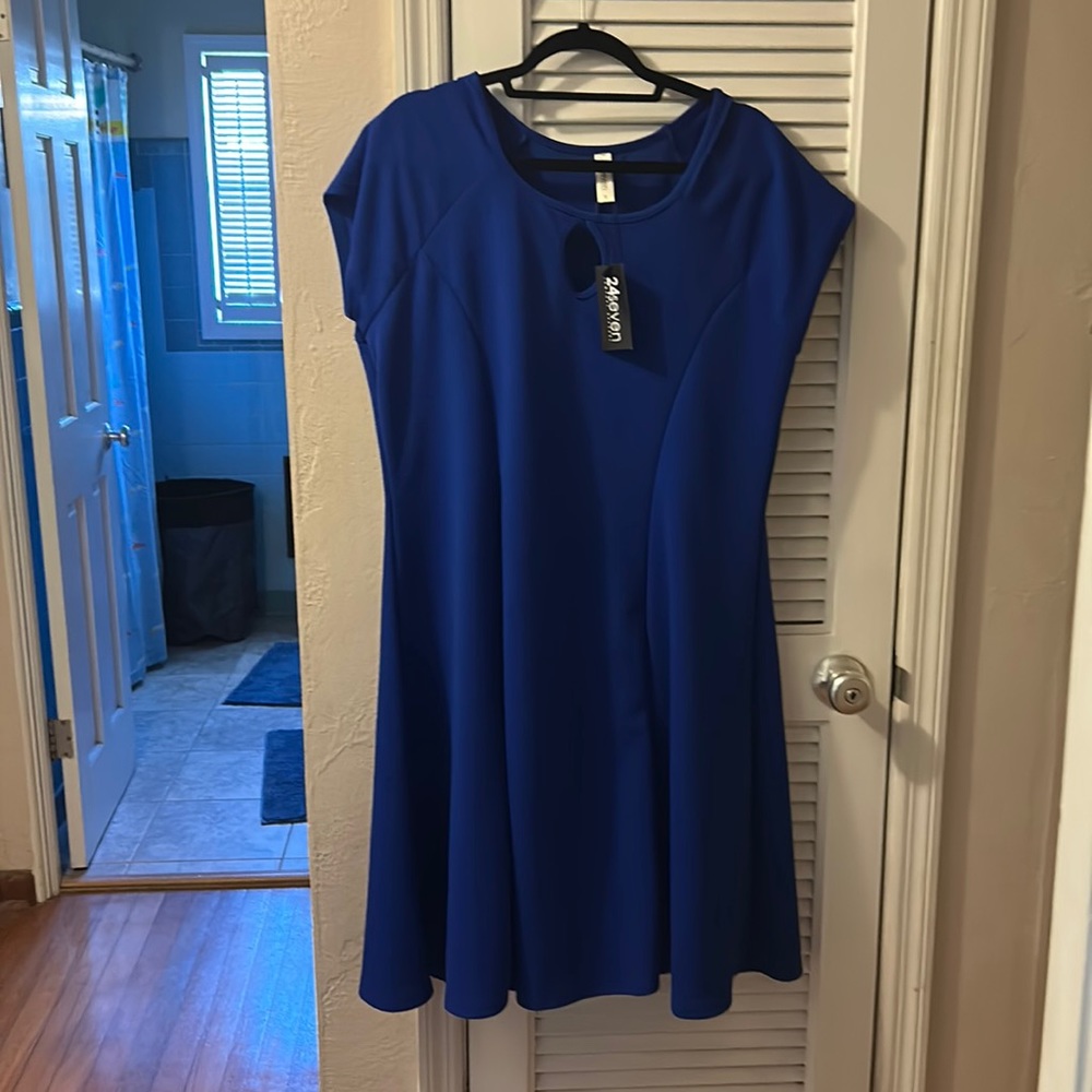 24Seven royal blue dress 2x brand new